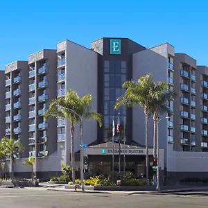 מלון Embassy Angeles - International Airport/north