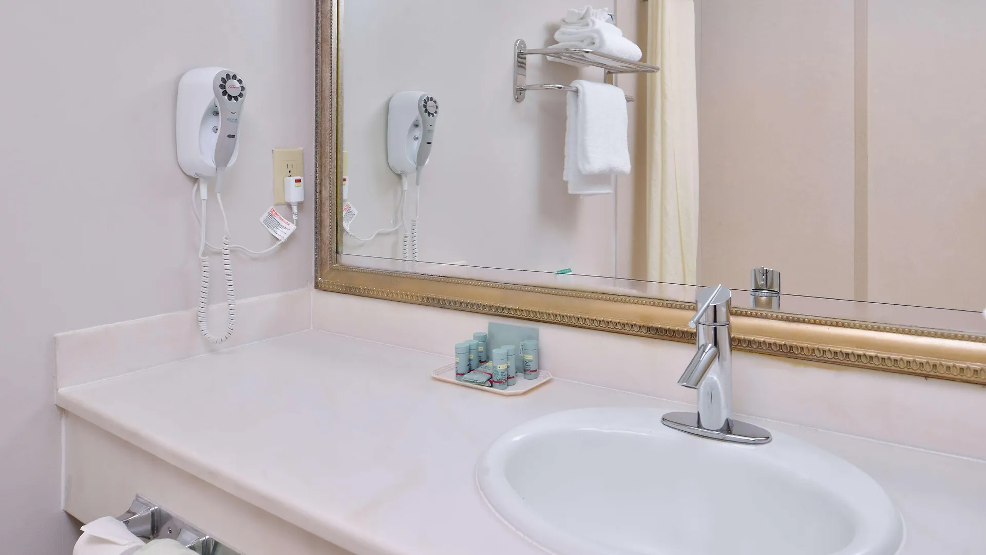 Best Western Airpark Hotel - Los Angeles Lax Airport Inglewood 3*,  États-Unis